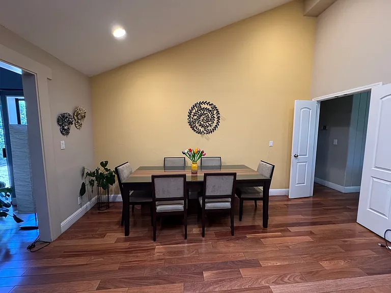 751 Verdi Dr — Photo 9