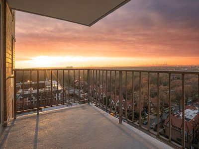 118-18 Union Tpke APT 17G, Queens, NY, 11415