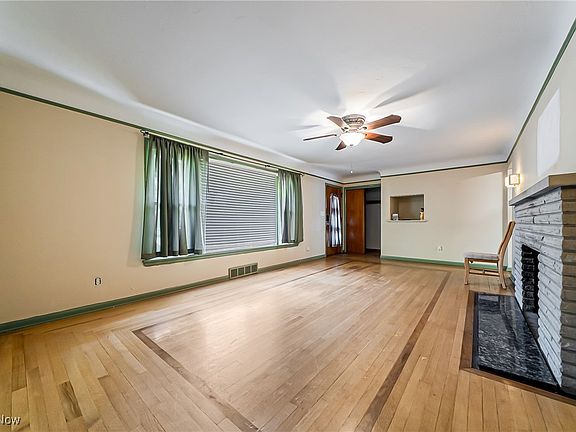 4th image of 22865 Haber Dr