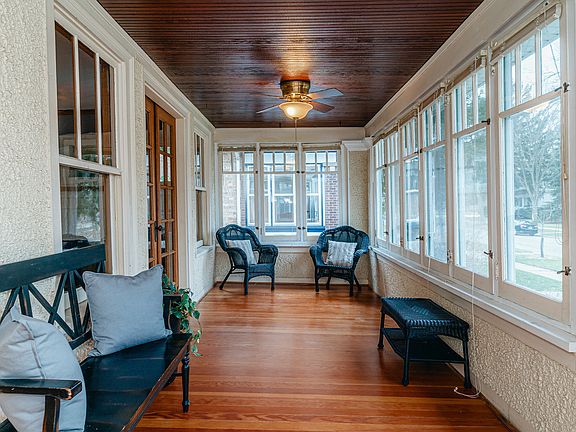 2nd image of 219 Ashland Ave