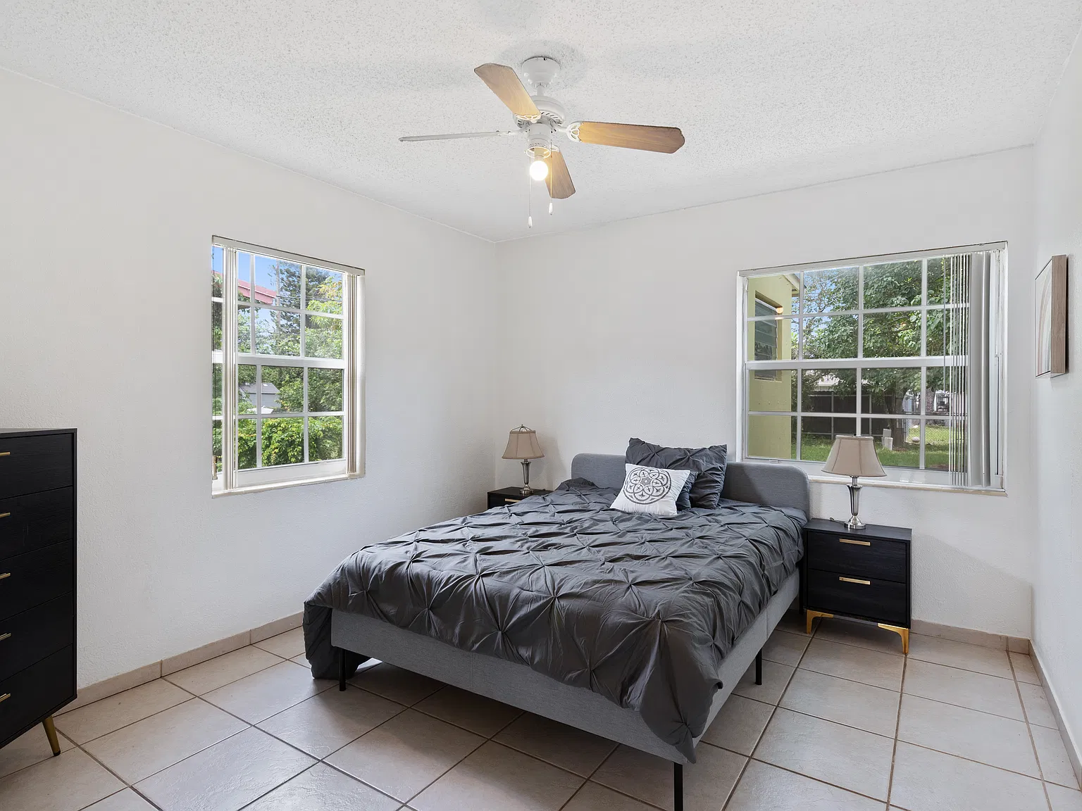 1 bed, 750 sqft, $1,700 — Photo 2