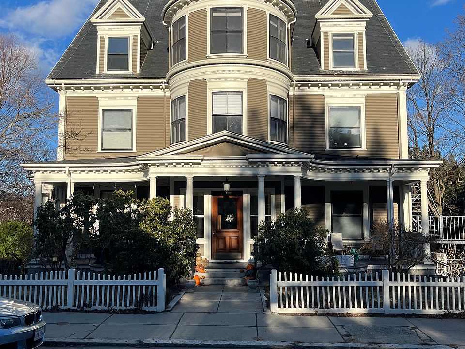 1st image of 13 Revere St #6
