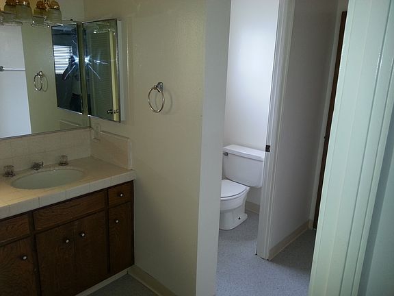 Master Bedroom Private Toile WC Room