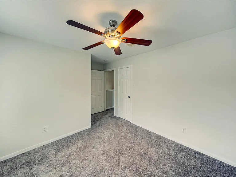 1118 Wilson St — Photo 28