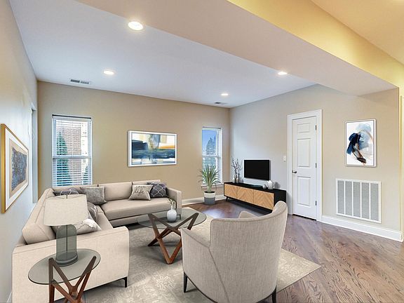 3rd image of 3727 N Keeler Ave APT 1M