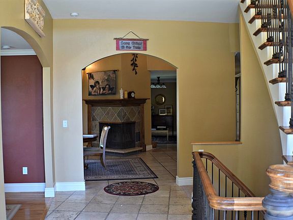 5th image of 2765 E Blue Spruce Dr
