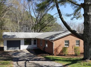 128 Highland Ave, Oak Ridge, TN 37830