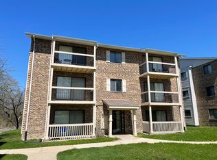 3348 184th St APT 1E, Homewood, IL 60430