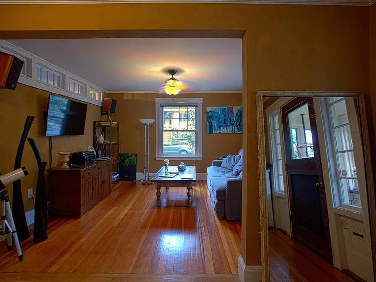 75 Capen St #2 — Photo 5
