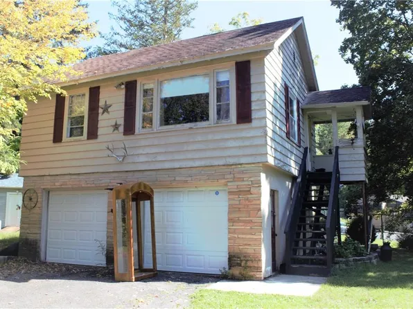 19 Cape Avenue, Ellenville, NY 12428