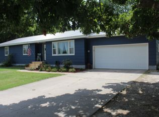 215 S Lincoln St, Walnut Grove, MO 65770