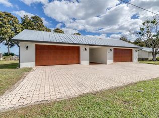 12 N Lakeview Dr, Haines City, FL 33844