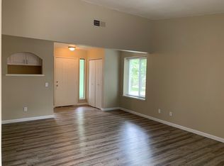 8134 Sun Tree Ln, Fair Oaks, CA 95628