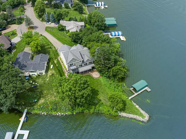 3396 Kings Point Rd, Excelsior, MN 55331