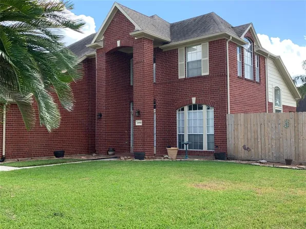 10900 Spruce Dr N, La Porte, TX 77571