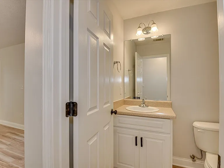2928 Aylesbury Dr — Photo 18