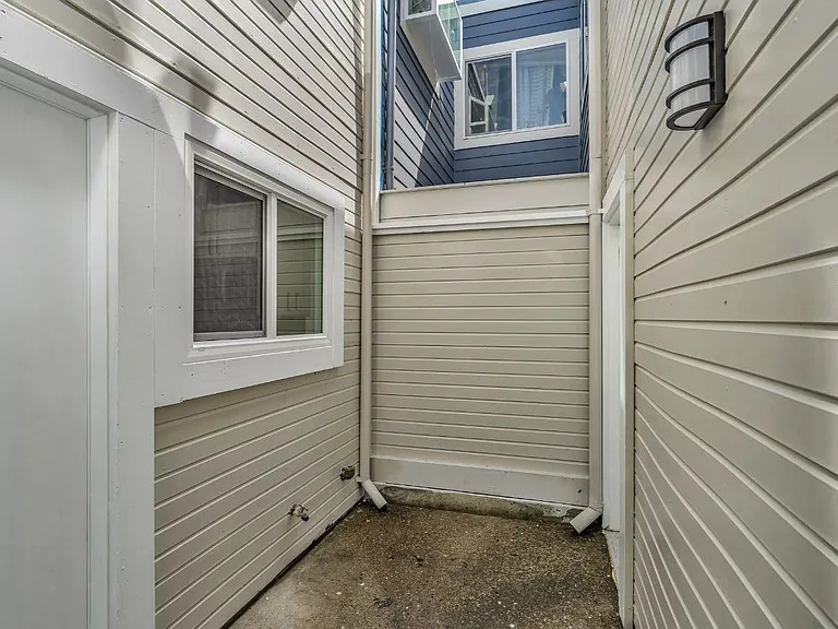 948 Wyandotte Ave #950 — Photo 34