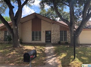 1610 Plantation Rd, Victoria, TX 77904