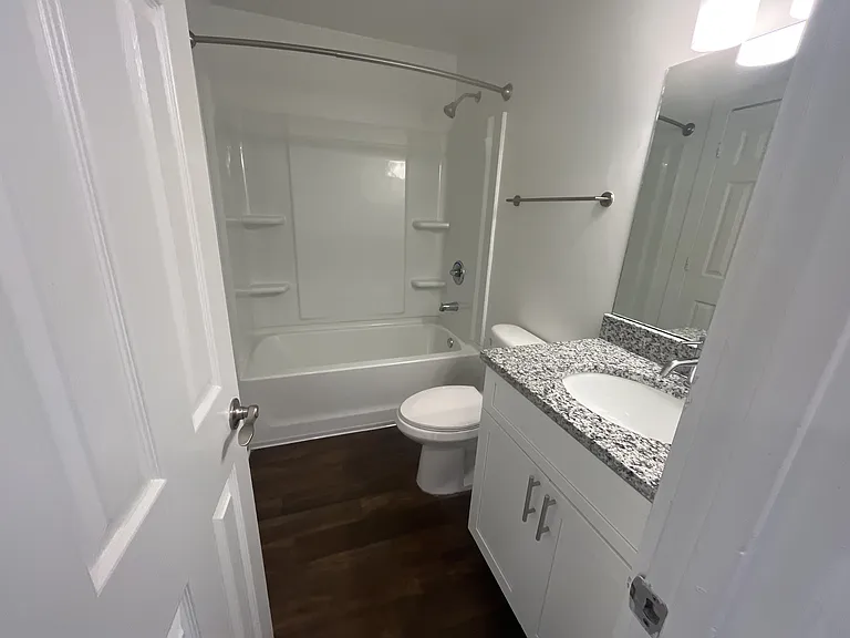 Wesley Place Apartments at Lawrenceville — Photo 250