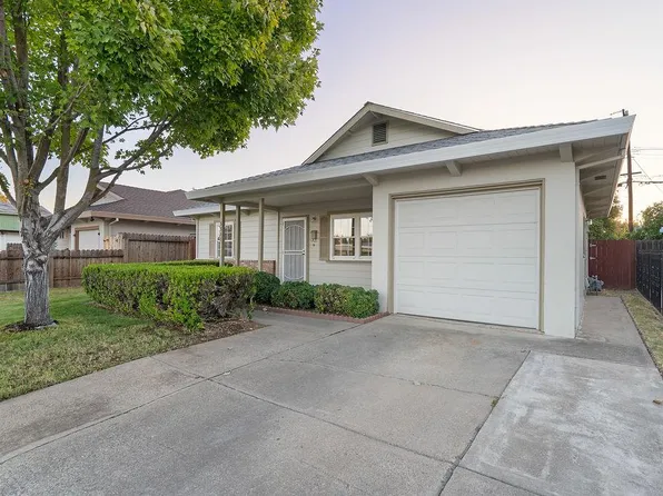 5511 Alcott Dr, Sacramento, CA 95820