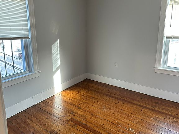 3rd image of 363 Chapel St #E