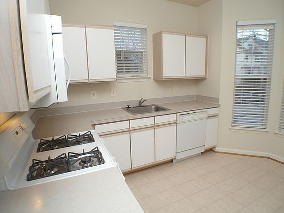 5th image of 3523 Piney Woods Pl APT G204