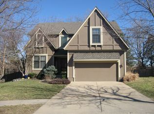 8706 W 132nd Pl, Overland Park, KS 66213