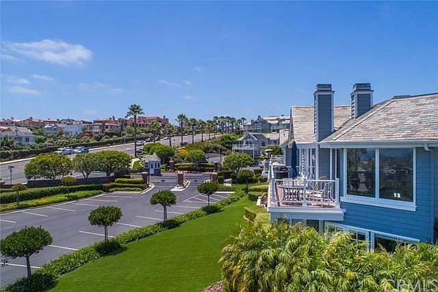 34300 Lantern Bay Drive — Photo 2