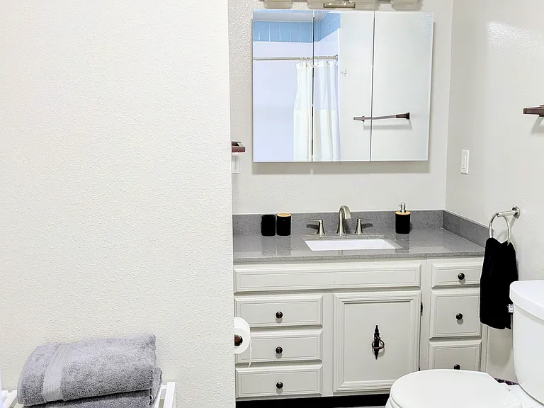 1510 S Lakeway Dr — Photo 23