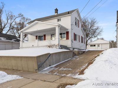 1441 Emerson Ave NW, Grand Rapids, MI, 49504