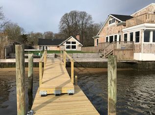 53 Old Neck Rd, Center Moriches, NY 11934