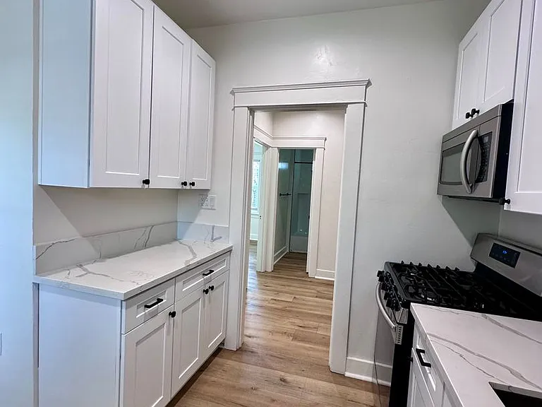 The Rosewood — Photo 3