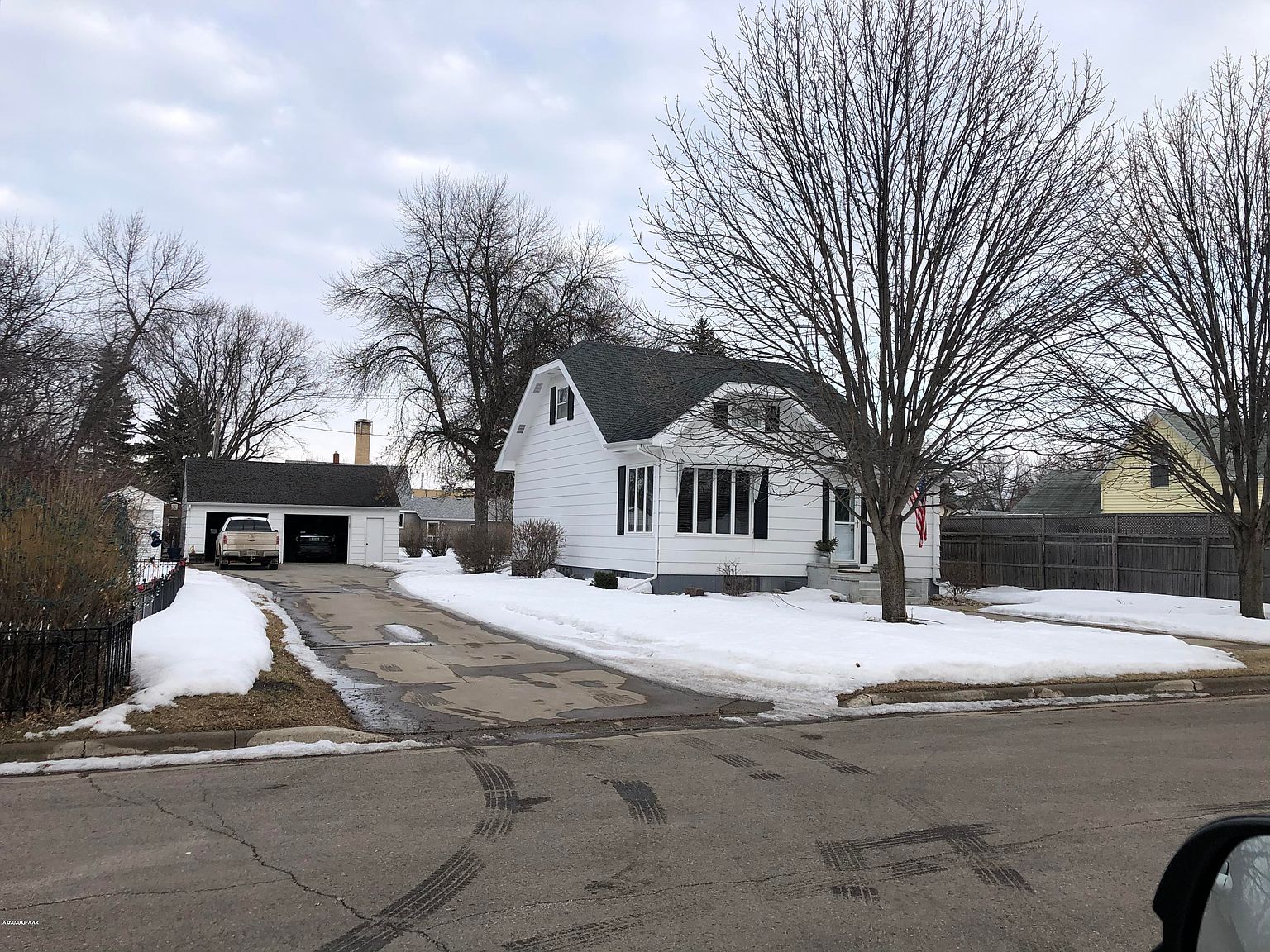 214 Harris Ave N, Park River, ND 58270 Zillow