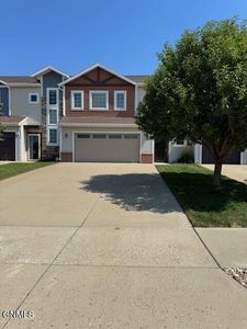 2532 Dakota Blvd, Dickinson, ND, 58601