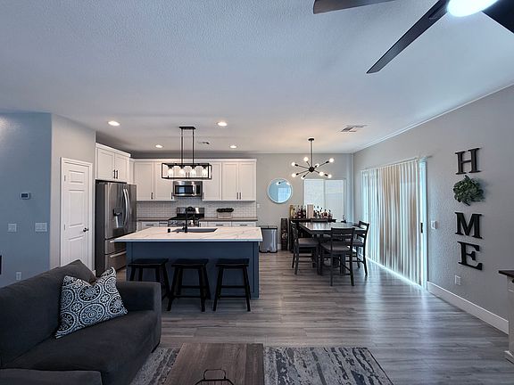 2nd image of 7868 Sambar Ct