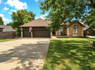 4916 S Buckingham Lane, Springfield, MO 65810