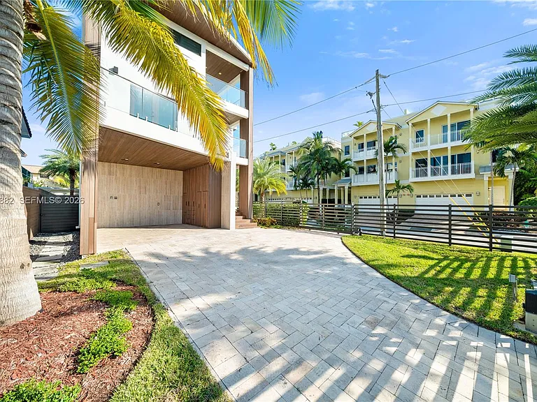 5601 N Ocean Dr — Photo 3