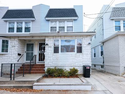 292 Bay 10 St #1, Brooklyn, NY, 11228