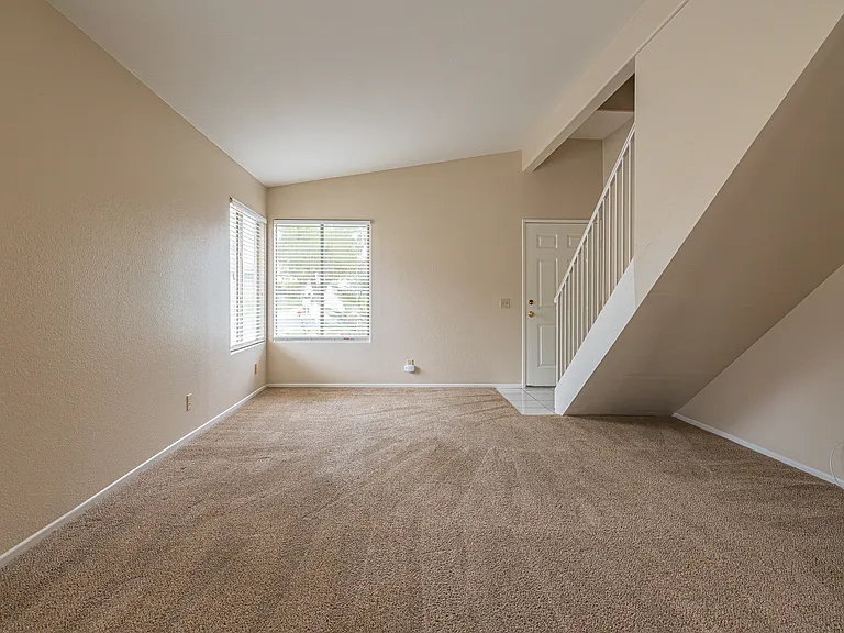 450 Tava Ln — Photo 26