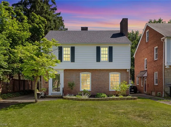 3854 Bethany Rd, University Heights, OH 44118