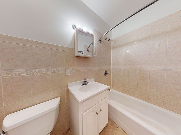 5th image of 354 Henry St APT 2R