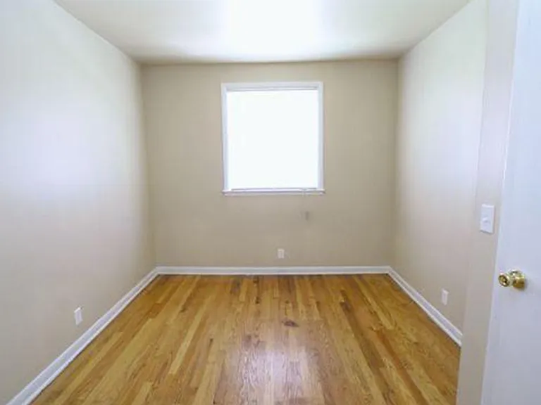 601 Crutcher St — Photo 13