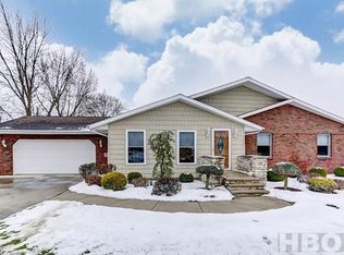 15651 Beechwood Rd, Findlay, OH 45840