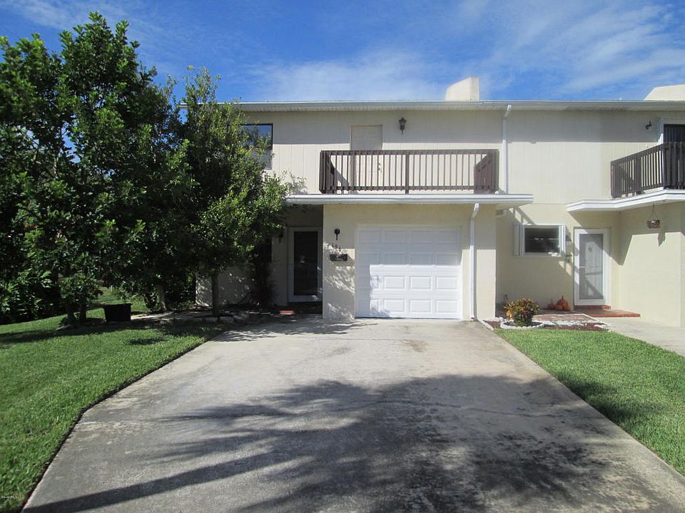 1st image of 196 Christine Dr #196