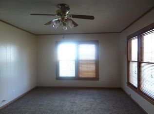 3227 East Dr, Groves, TX 77619