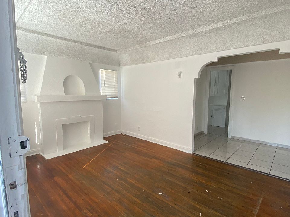 Living room 2_03092021