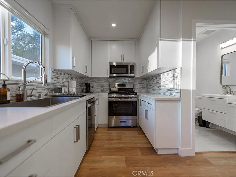 11012 Quill Ave — Photo 3