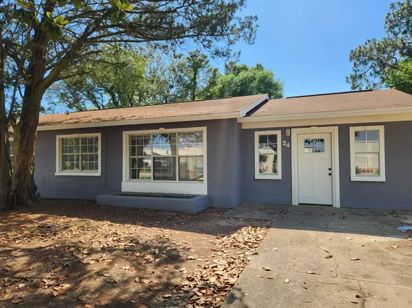 24 Robinwood Dr, Fort Walton Beach, FL 32548