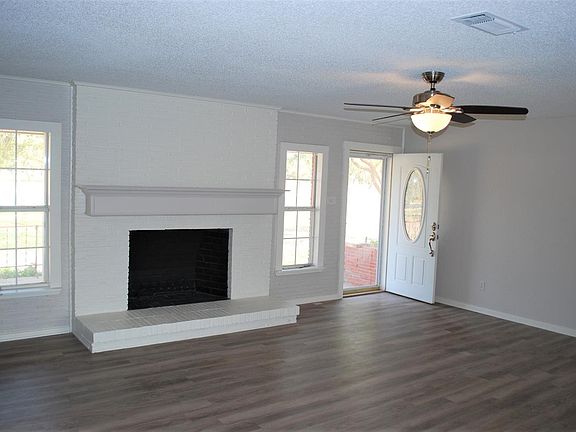 3rd image of 1812 Avenue H