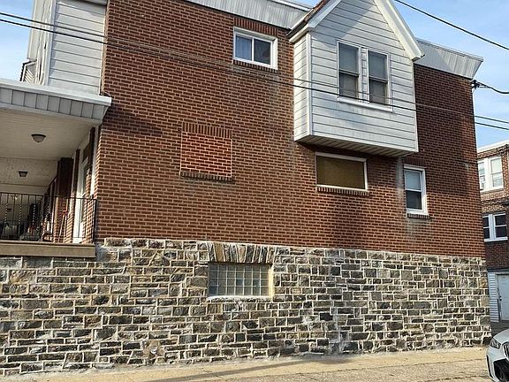 2nd image of 4063 Teesdale St
